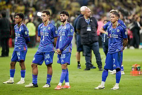 Cruz Azul's players with second place medal
